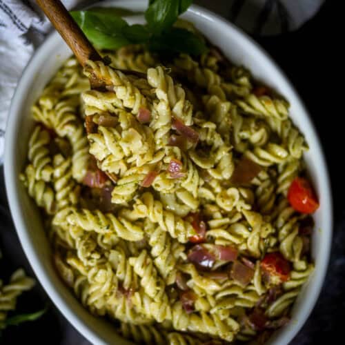 A spoonful of vegan pesto pasta.