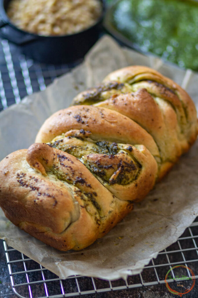 PESTO BABKA