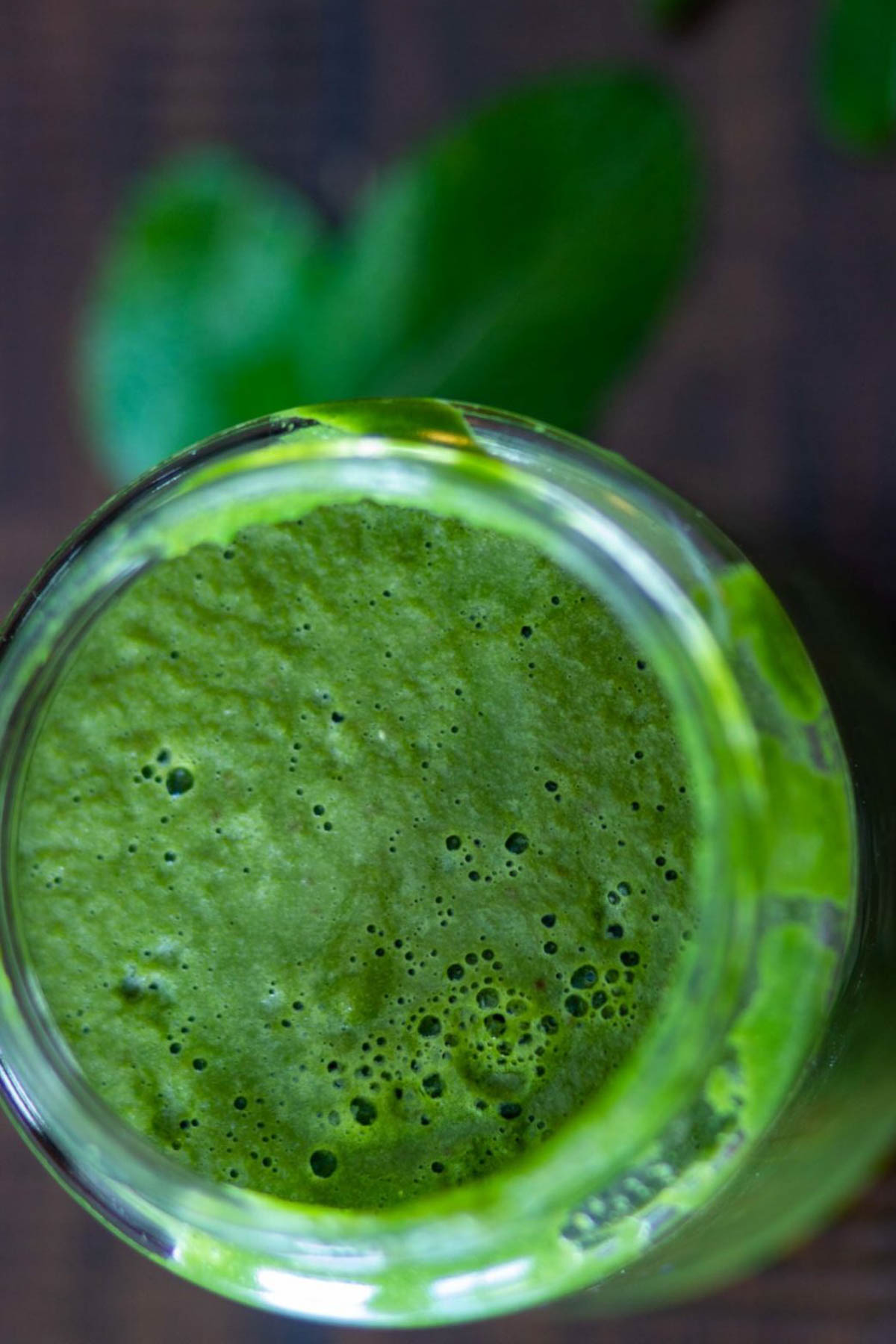 Green chutney blended with cilantro, mint and green chilies.