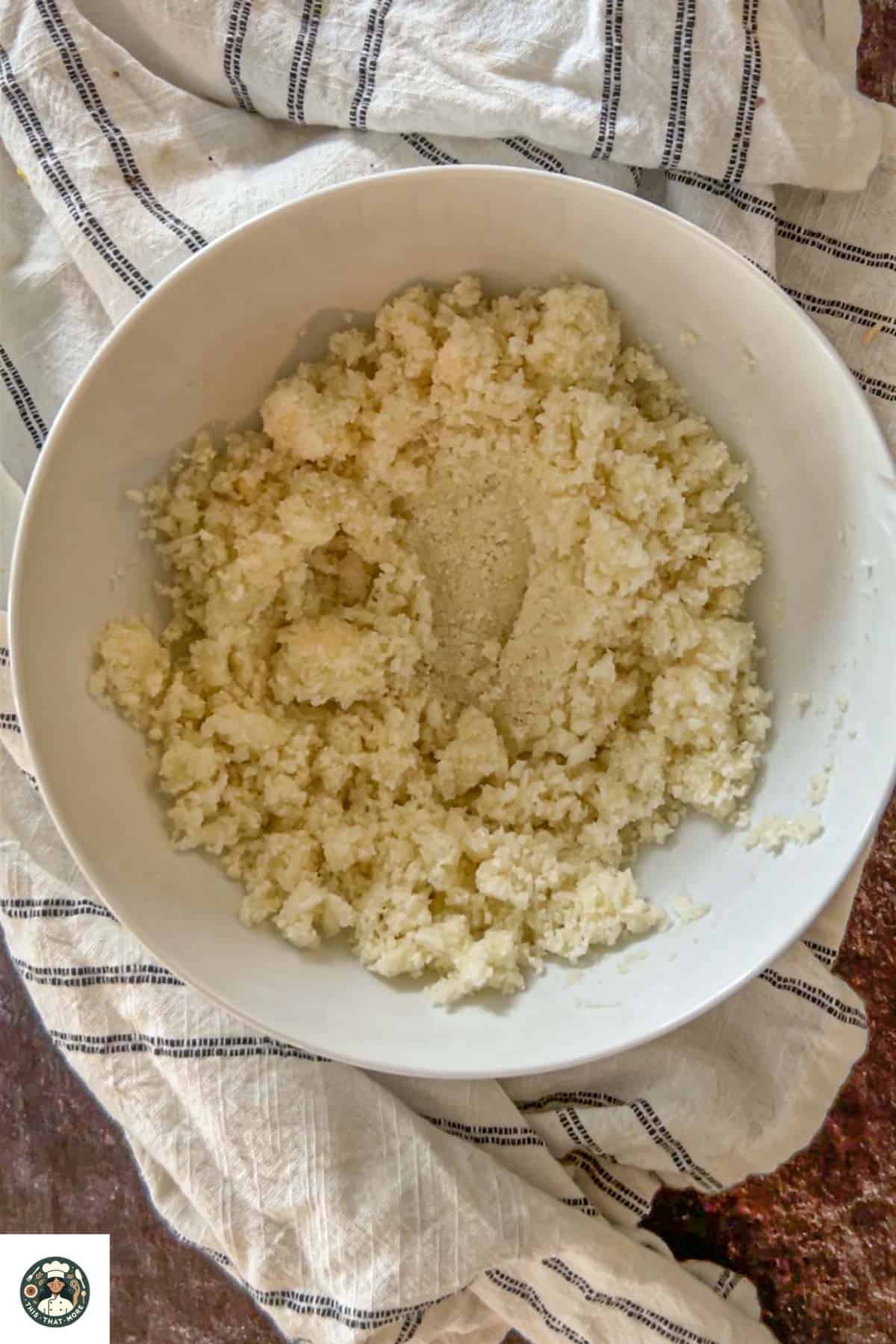 Mix cauliflower and salt in a bowl and let it sit for 10 minutes.