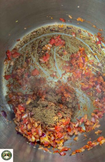 Spices tomato masala in Instant Pot.