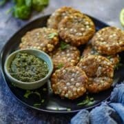 Air fryer sabudana vada with green chutney.